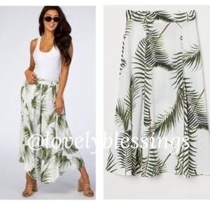 H&M Topical Leaf Highrise Flowy Maxi Skirt size 4